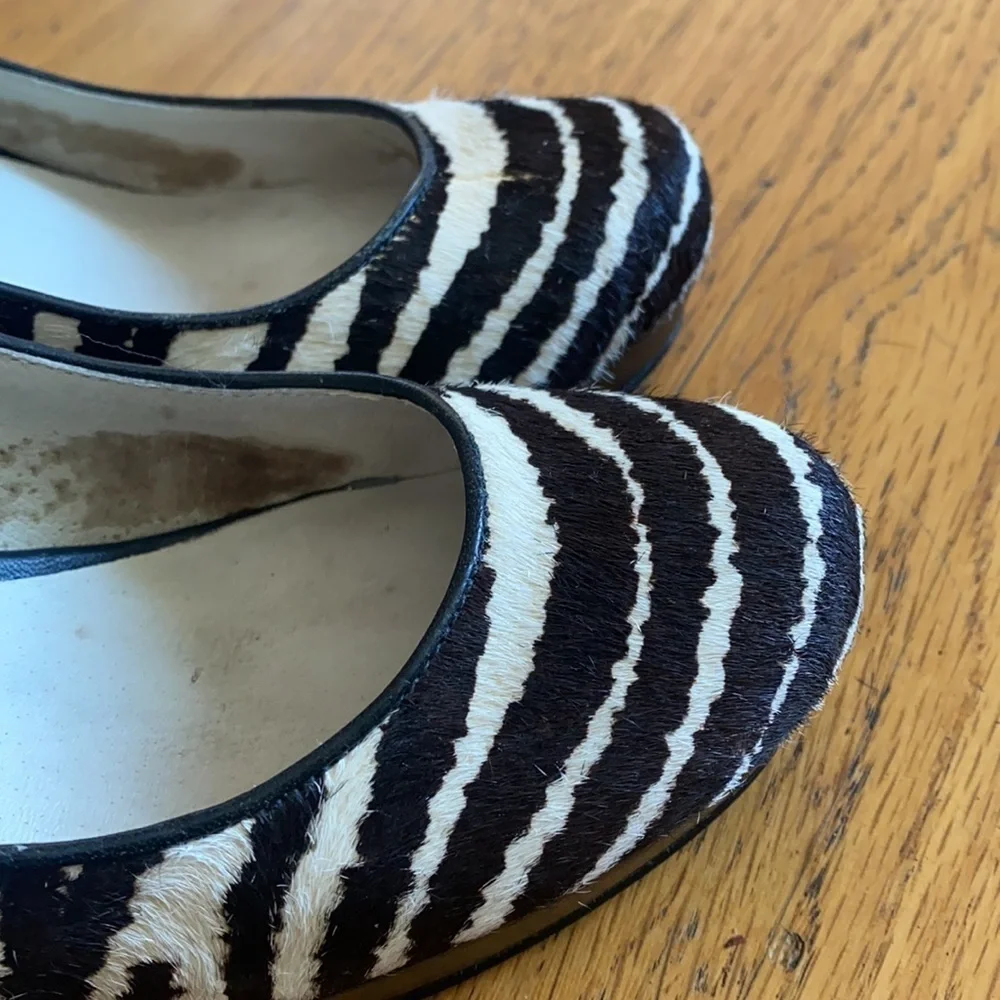 Michael Kors Black and White Zebra Print IONNA Slip On Platform Heels Pumps 6.5